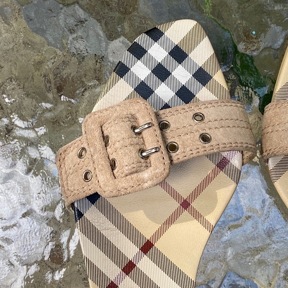 Burberry Beige Nova Check Suede Sandals - Picture 14 of 16